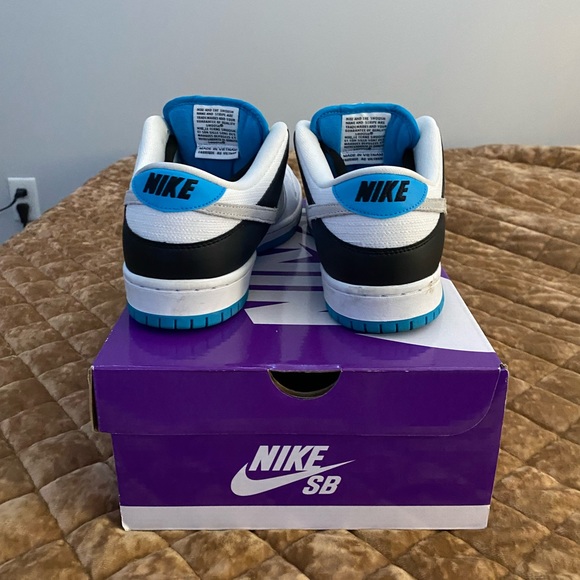Nike SB Dunk Low “Laser Blue” - Picture 3 of 12